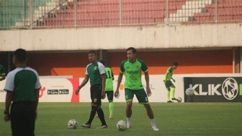 Persiapan Tak Ideal Persebaya Surabaya Tetap Bidik Poin Di Kandang