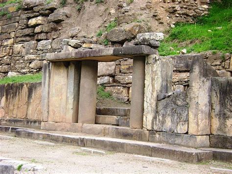 Chavin de Huantar - Top World Images | Archaeological Sites in Peru