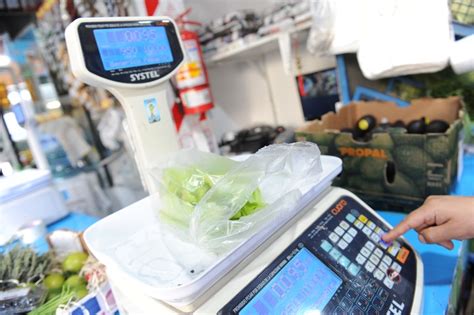 Por qué la lechuga está tan cara como el asado y cuándo va a bajar el