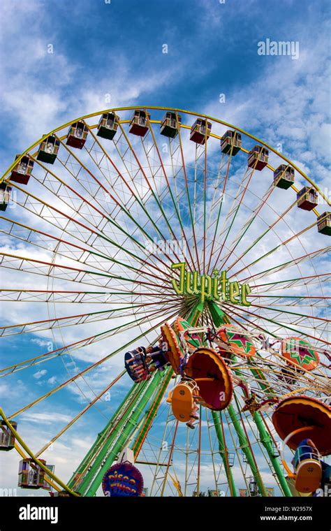 Concept Funfair Ferris Wheel Stock Photo Alamy