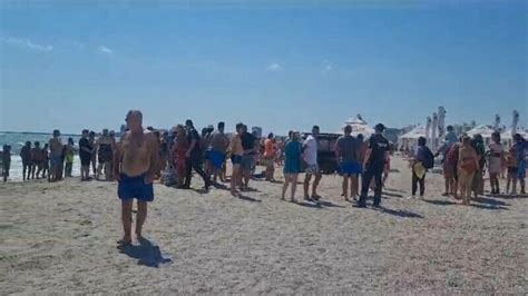 Trei Oameni Au Murit Neca I Pe Plaja Din Mamaia Dup Ce Au Intrat N