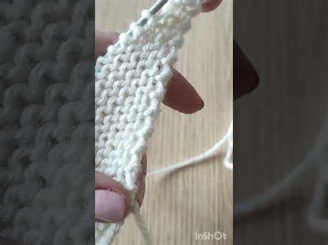 КАК КРАСИВО ДОБАВЛЯТЬ ПЕТЛИ НА ПЛАТОЧНОЙ ВЯЗКЕ #SHORTS школа рукоделия ...