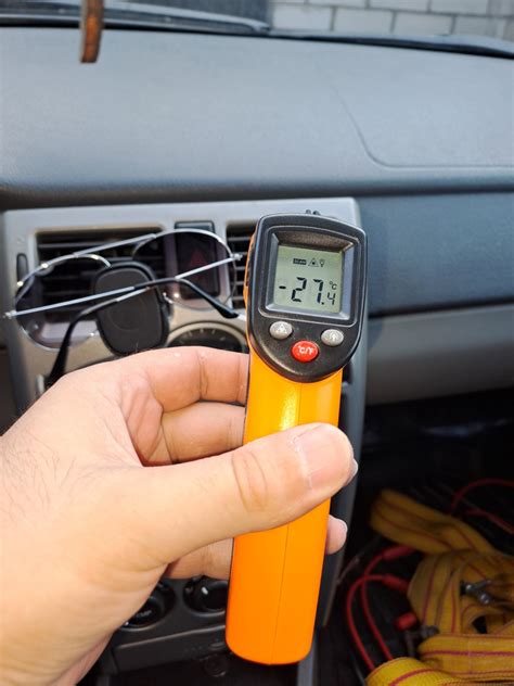 9. Кондиционер. — Lada Приора хэтчбек, 1,6 л, 2011 года | просто так ...