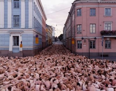 Artist On Tumblr Spencer Tunick Naked Pavement Tumbex