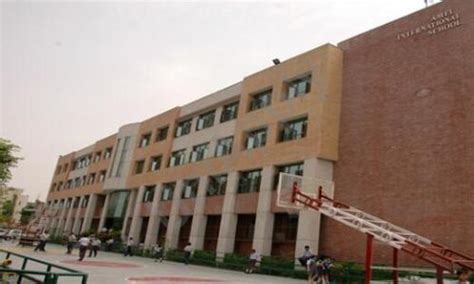 Amity International School(AIS), Mayur Vihar Phase 1, Delhi: Fee ...