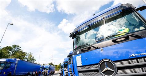 Lkw Fahrer Streik Gewerkschaft Sucht Neuen Parkplatz