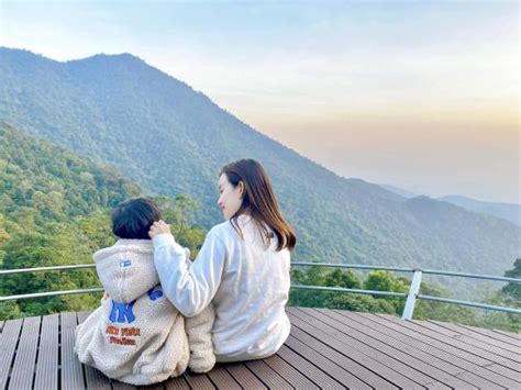 Hot girl Ly Kute đón sinh nhật tuổi khoe ảnh cho con trai Khoai Tây về quê cuốc đất cực yêu