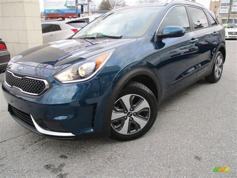 Deep Cerulean Blue 2017 Kia Niro Lx Hybrid Exterior Photo 118445287