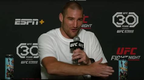 Ufc Main Event Fighter Unleashes Sexist Tirade At Press Conference