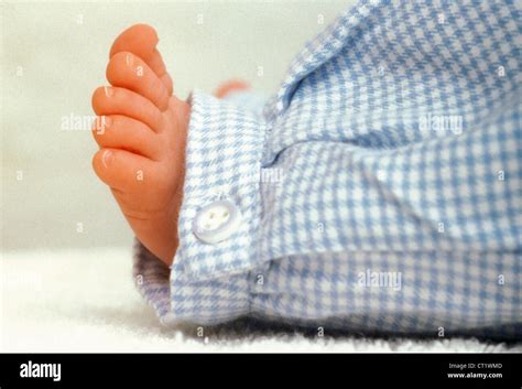 FOOT OF NEWBORN BABY Stock Photo - Alamy