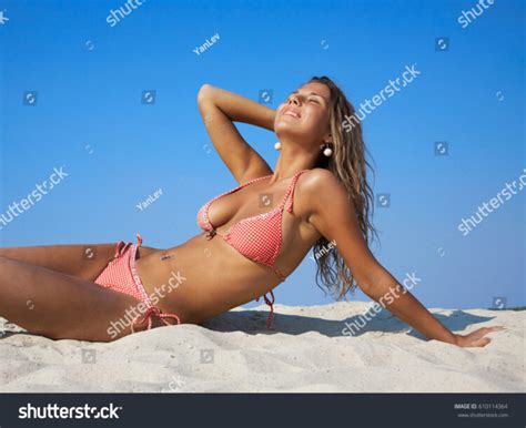 Hot Sexy Sun Ning Bikini Pics