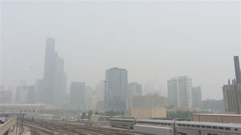 Chicago’s Air Quality Reaches ‘very Unhealthy’ Levels As Smoke From Canada Wildfires Moves In