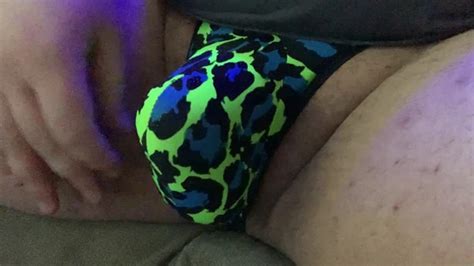 Free Bulge Play Gay Porn Videos Xhamster