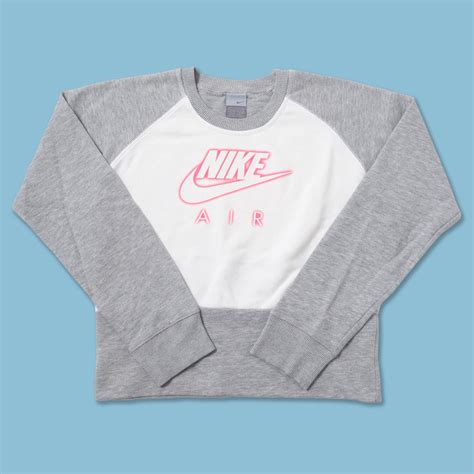Alle Vintage Nike Klamotten für Männer und Frauen online kaufen ...