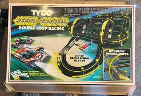 Tyco Nite Glow Double Loop Slot Car Racing Set Ebay