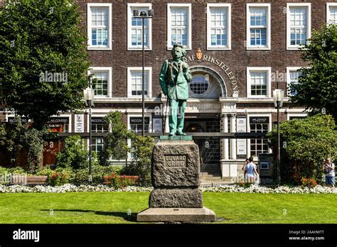 Norway Norvegia Bergen Statue Of Edvard Grieg In Festplassen Stock