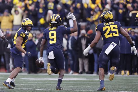 Michigan Football Confirms Surgery Need For Senior Safety After Serious