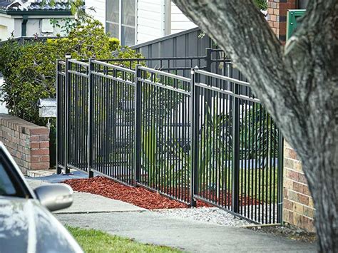 How To Install An Aluminium Fence New Zealand Handyman Magazine