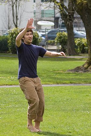 How to Catch a Frisbee with One Hand