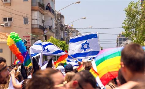 Según un rabino el coronavirus es un castigo divino por los desfiles del Orgullo gay Los