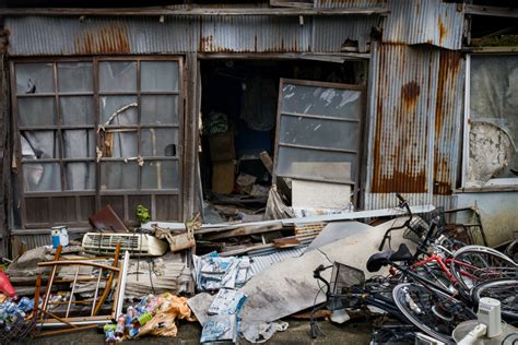 An Abandoned And Collapsing Old Tokyo House Tokyo Times