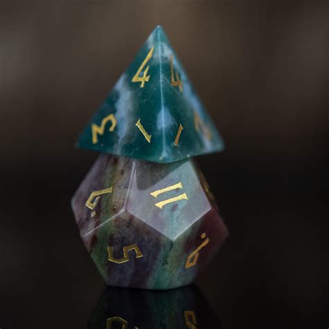 💎 Indian Agate is a great aid for meditation and is a powerful healing stone. : r/MMGCommunity