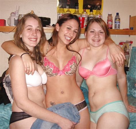 Amateur Girls Lingerie Mix 6bcdc135be919d0e2c056ab12260cc80 Porn Pic
