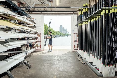 Jaar Roeien Bij Amsterdams Oudste Sportvereniging De Hoop De