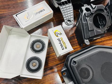 JEEP JL WRANGLER カーオーディオのアップグレードの方法ラングラーのサウンドバーのスピーカー交換編 HOT WIRED