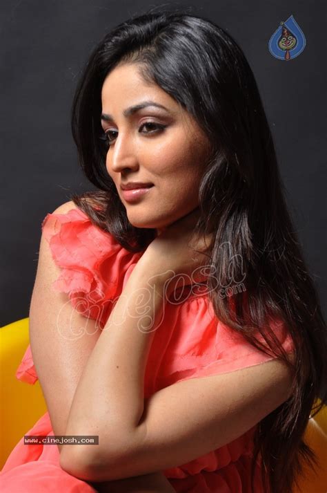 Yami Gautam Hot Stills Photo Of
