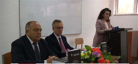 N Ut U Promovua Libri Njohuri Themelore T Fizik S I Profesor