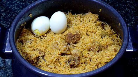 மட்டன் பிரியாணி குக்கரில் குழையாமல் செய்வது எப்படி Mutton Biriyani