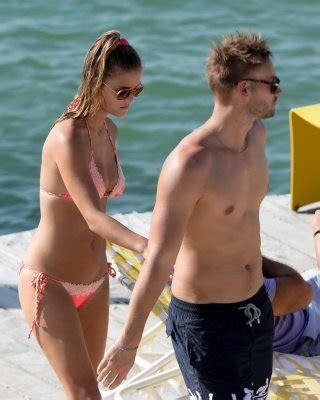 Nina Agdal Showing Off Her Bikini Body At The Pool In Miami Porn