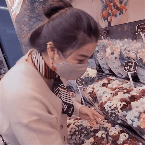 Ghim của 𝐇𝐚𝐧𝐧𝐲𝐥𝐮𝐯𝐮 trên Nam Thương Hot mom