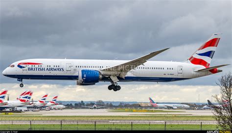 G Zbkf British Airways Boeing Dreamliner At London Heathrow