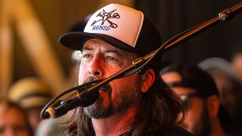 Дэйв Грол поздравил поклонников с Ханукой - Звук