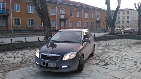 Skoda Fabia Mk2 бензиновый 2008 | черный металик на DRIVE2