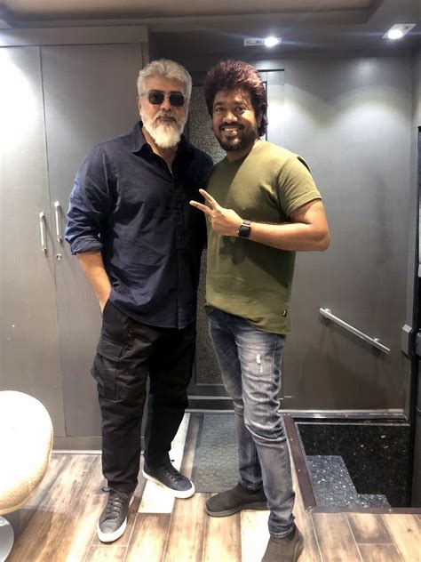 Ajith Kumar Bids Goodbye To His Thunivu Look Viral Pics Tamil