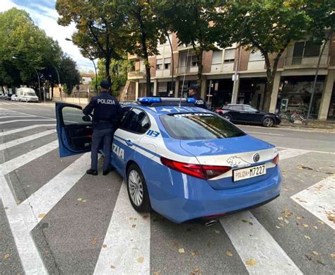 Arresti Illegali A Piacenza Indagati 9 Poliziotti Della Squadra