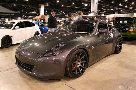 Grey Nissan 370z