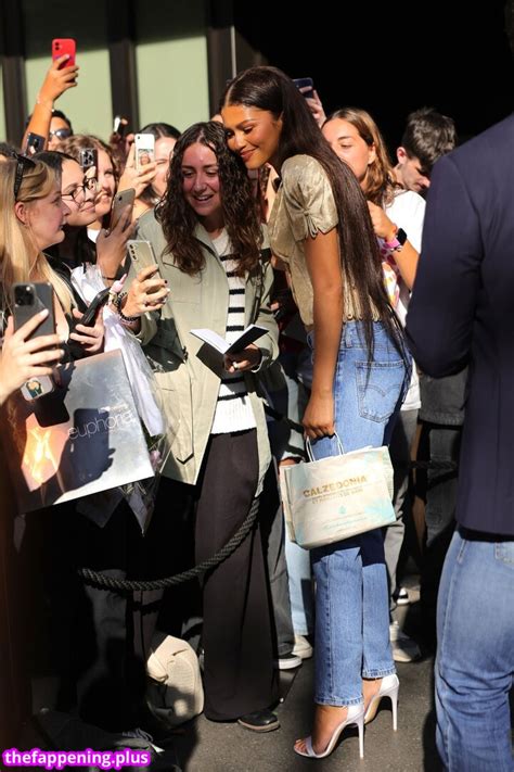 Zendaya Nude OnlyFans Photo The Fappening Plus