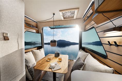 Hymer Venture S Tour O Voir Ce Camping Car Chic Et Futuriste Le