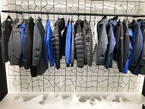 Sportswear Marseille - Gertrude + Gaston - Love Spots