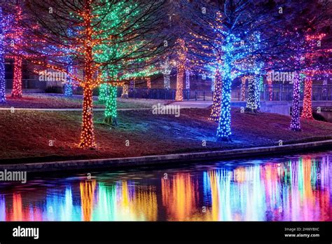 Vitruvian Park Addison Lights Stock Photo - Alamy