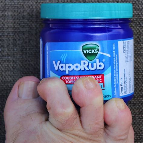 21 Surprising Uses Of Vicks VapoRub You Didn’t Know | Page 2 of 4 ...