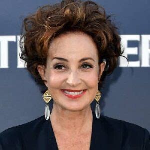 Annie Potts Bio, Net Worth, Husband, Age, Ethnicity, Height