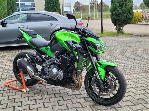 Купить б у Kawasaki Z инжектор передач в Москве зелёный naked bike года на Авто ру