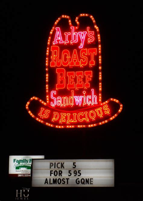 Arbys Sign Old Style Arbys Cowboy Hat Sign On A Moderniz Flickr