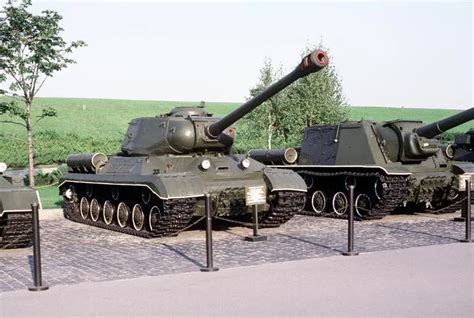 IS-2 heavy tank | A Military Photos & Video Website