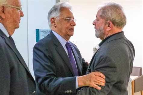 Fernando Henrique Cardoso anunció su apoyo a Lula en la segunda vuelta